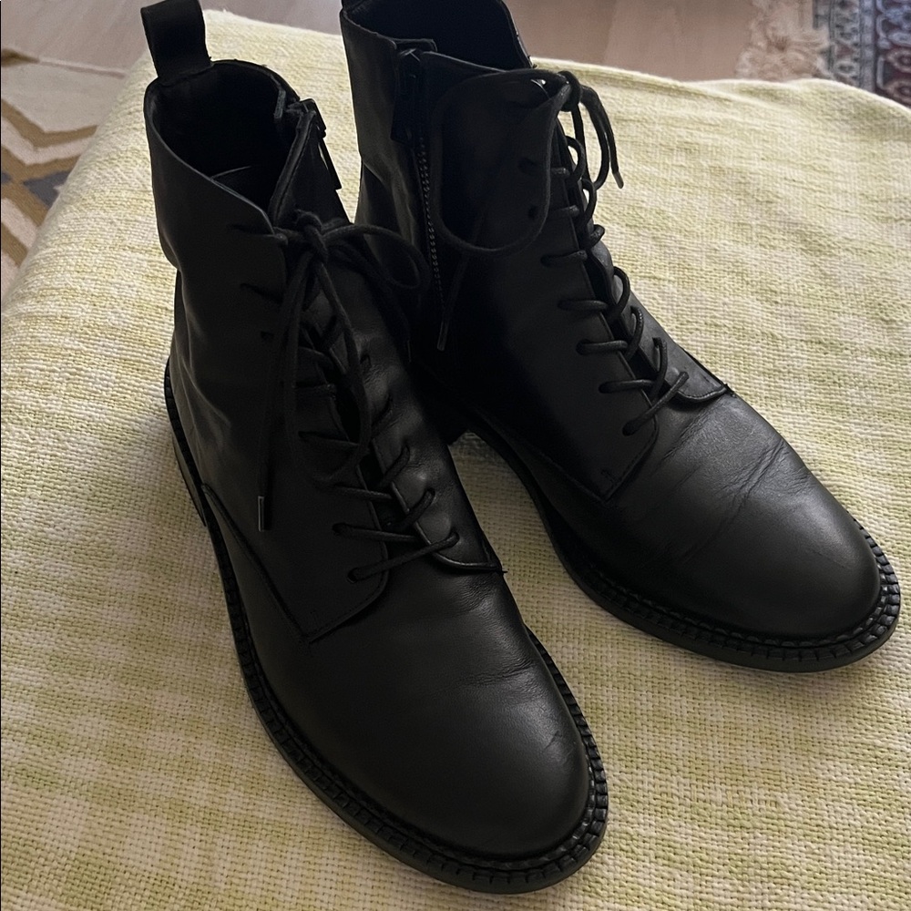 Vince ankle boots 7.5